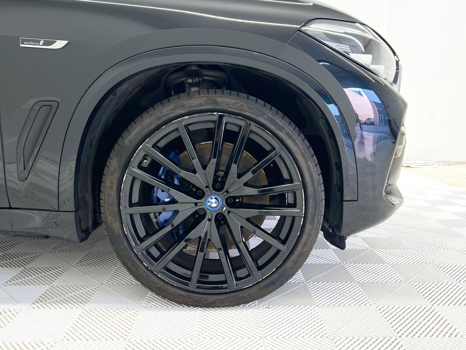 BMW X5 XDRIVE45E 20