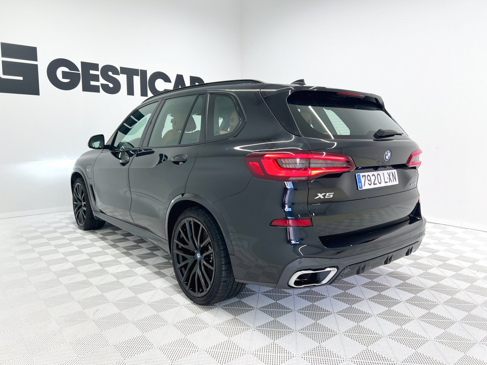 BMW X5 XDRIVE45E 9