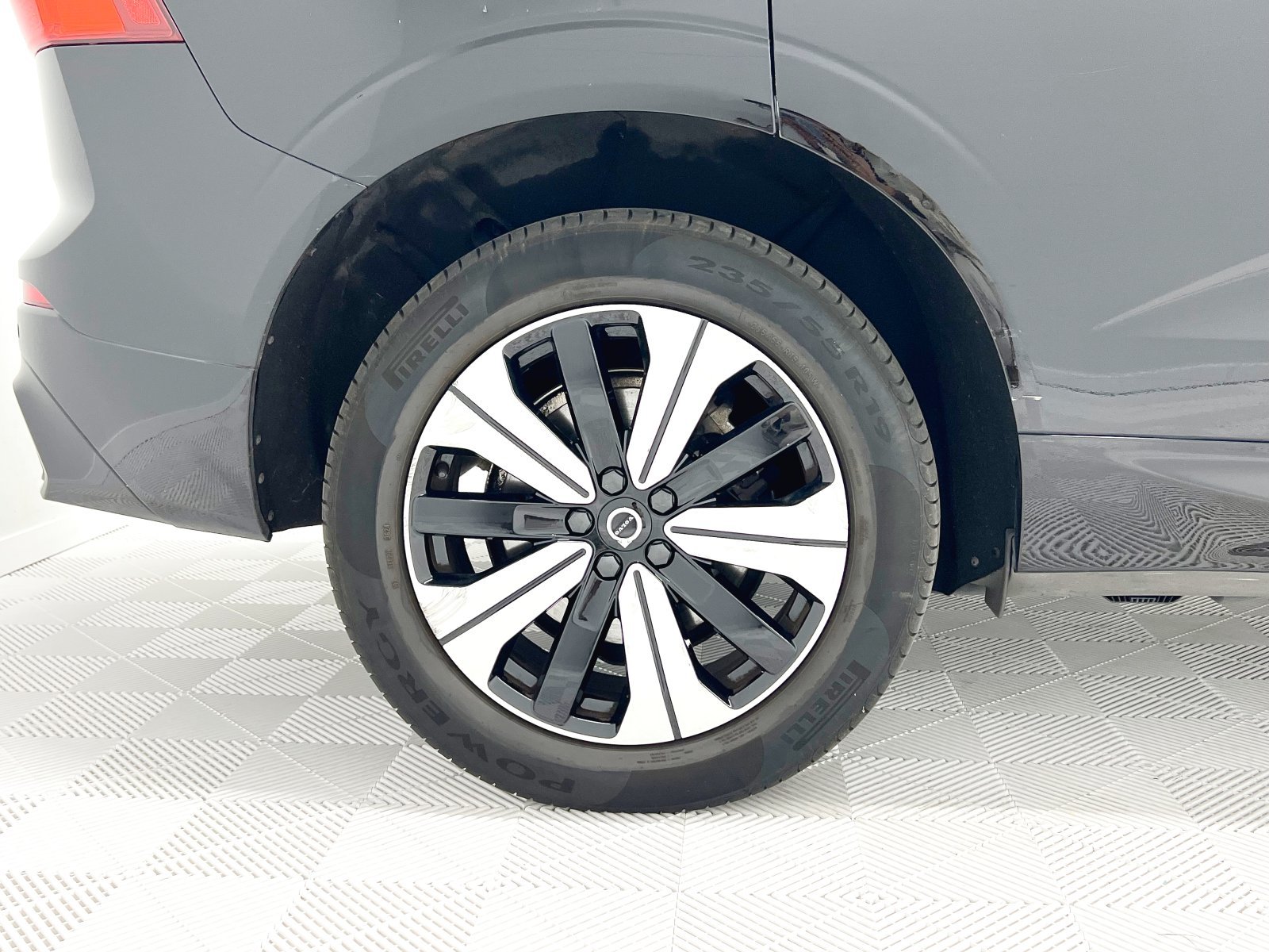 VOLVO XC60 2.0T6 AWD RECHARGE PLUS DARK AUTO 20 