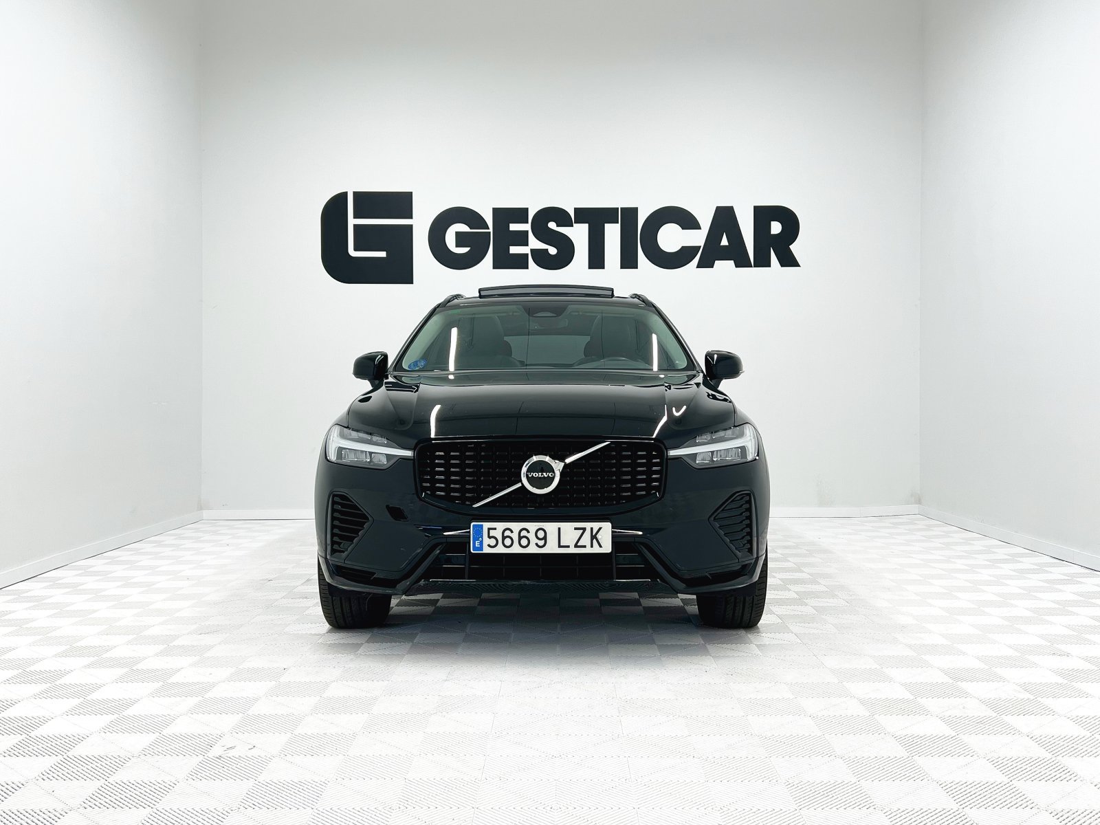 VOLVO XC60 2.0T6 AWD RECHARGE PLUS DARK AUTO 5 