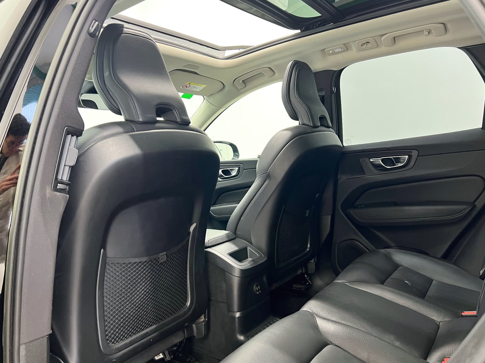 VOLVO XC60 2.0T6 AWD RECHARGE PLUS DARK AUTO 40 