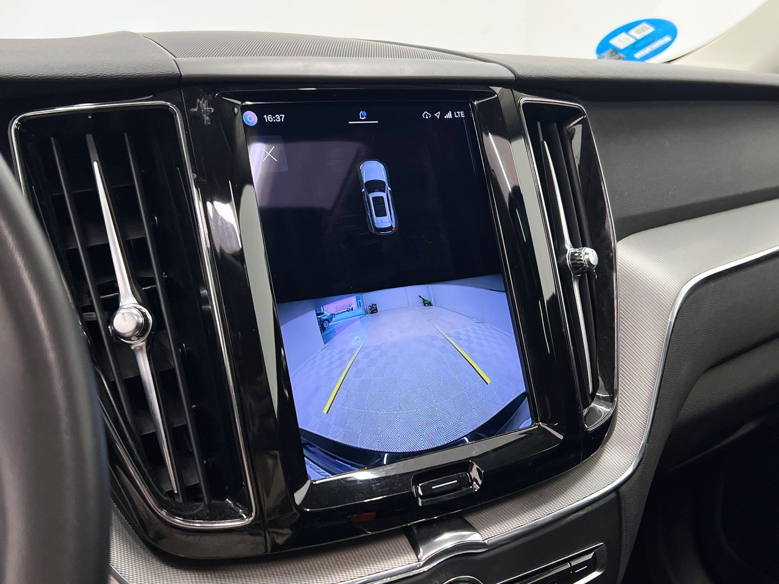 VOLVO XC60 2.0T6 AWD RECHARGE PLUS DARK AUTO 33 