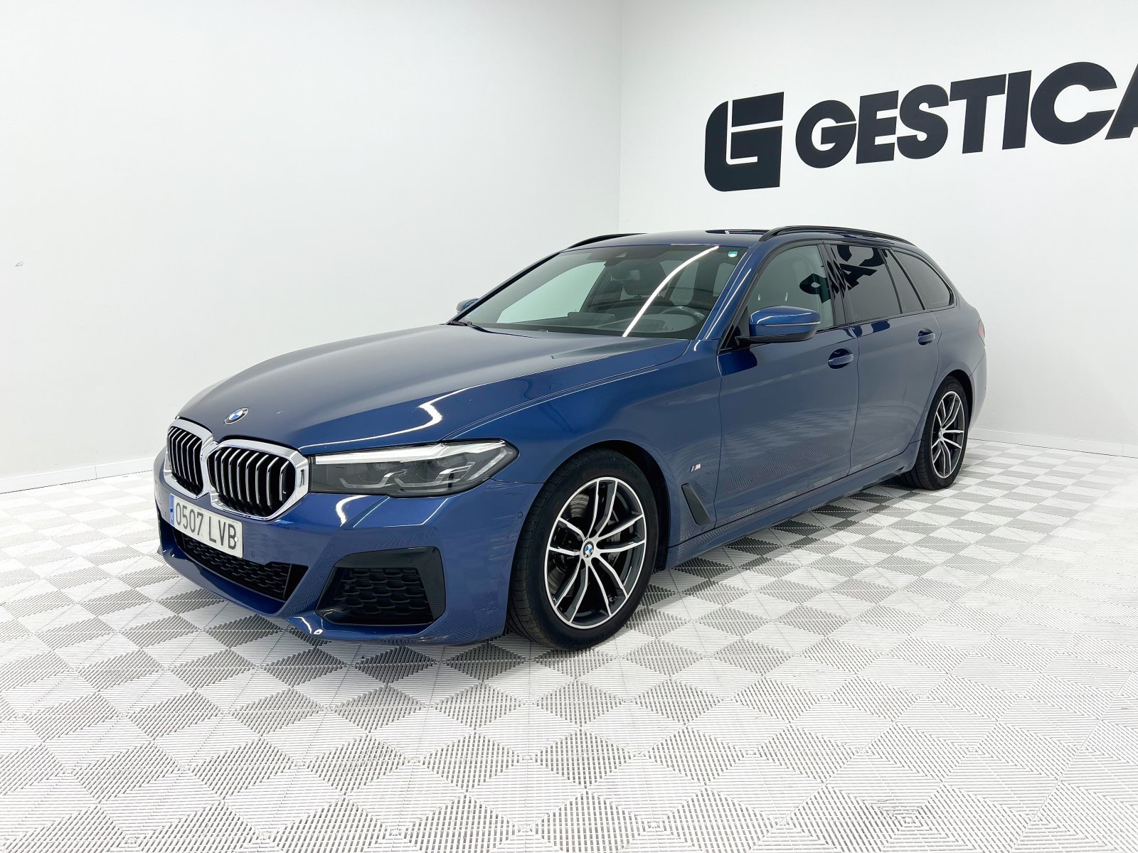 BMW SERIE 5 530d Touring 210 kW (286 CV) 7 