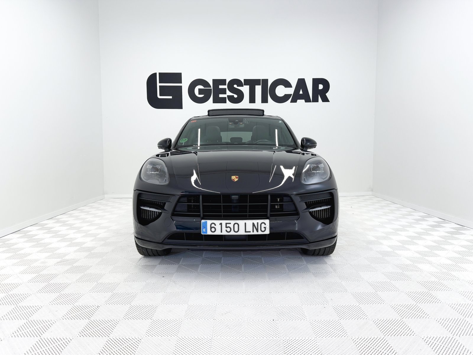 PORSCHE MACAN GTS 5