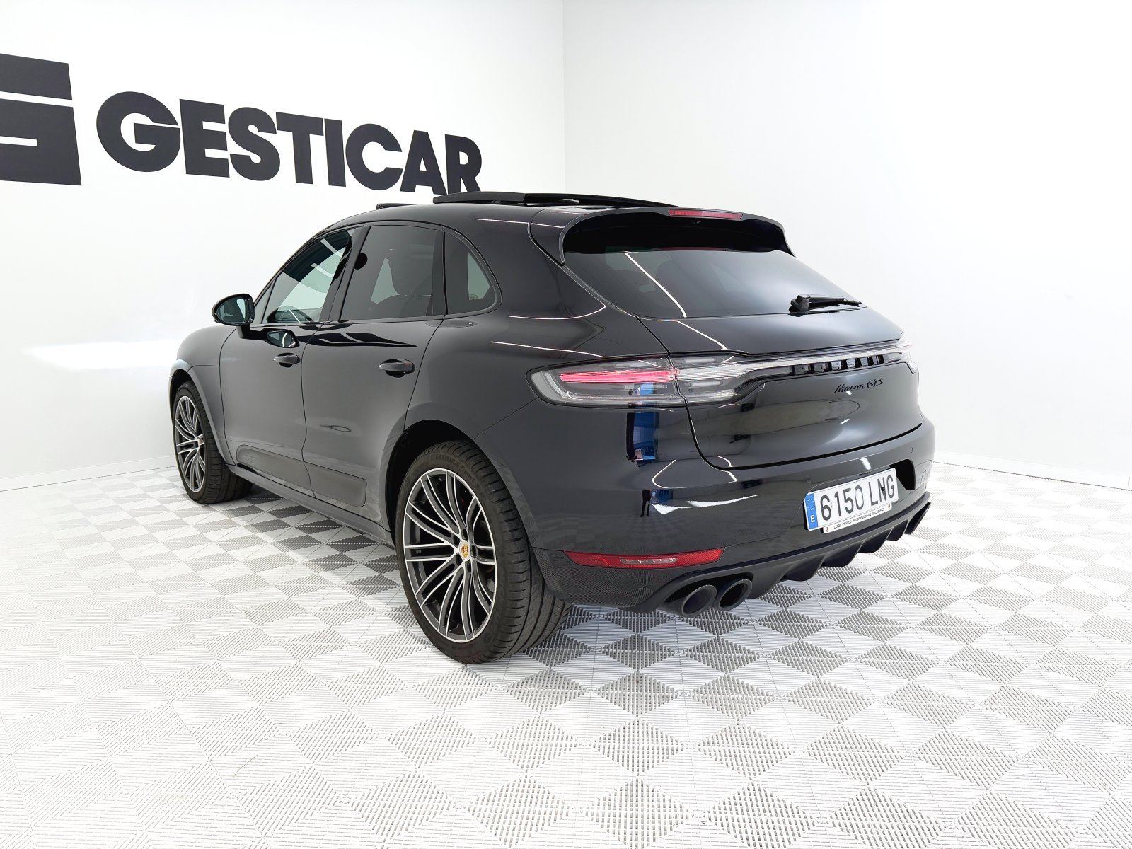 PORSCHE MACAN GTS 10
