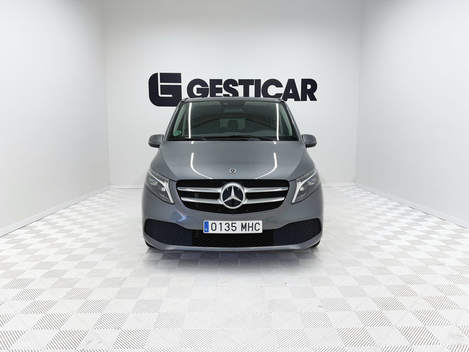 MERCEDES CLASE V 220D COMPACTO 5