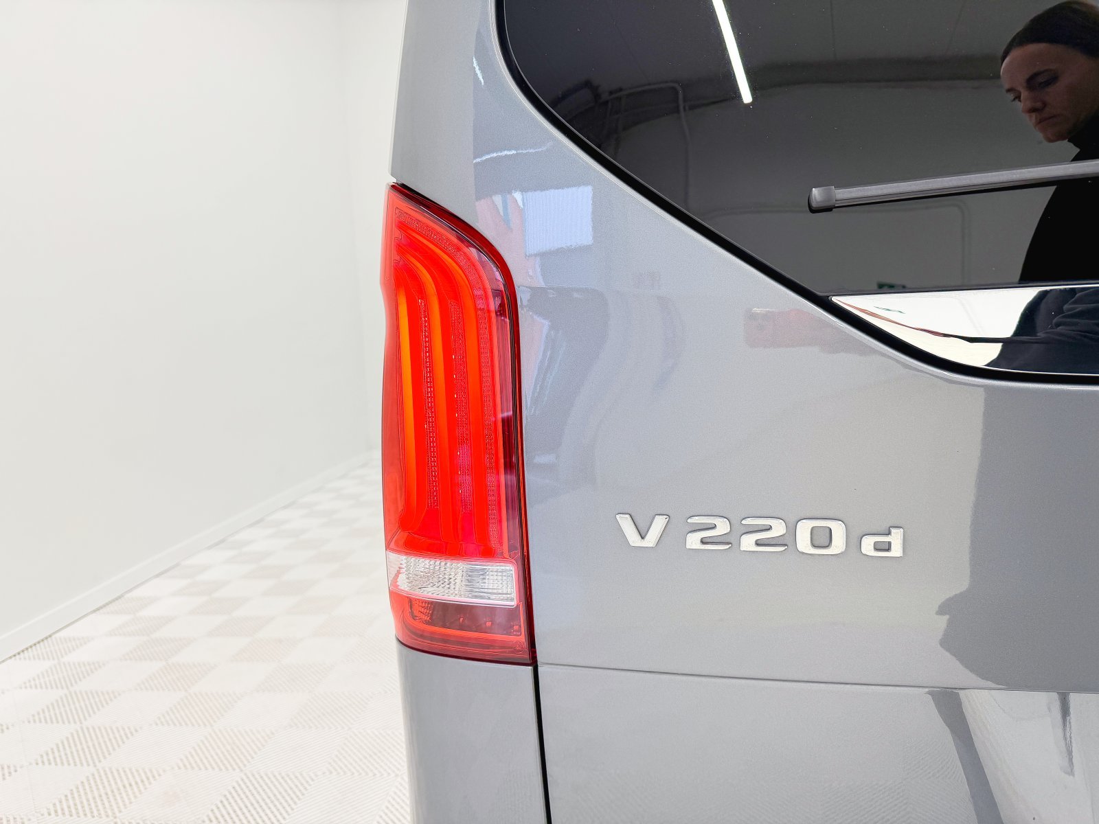 MERCEDES CLASE V 220D COMPACTO 10