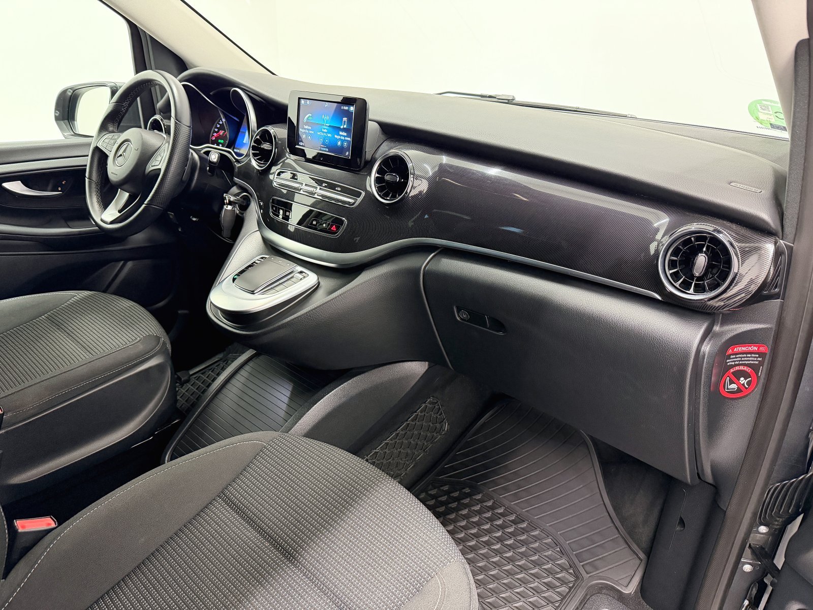 MERCEDES CLASE V 220D COMPACTO 38