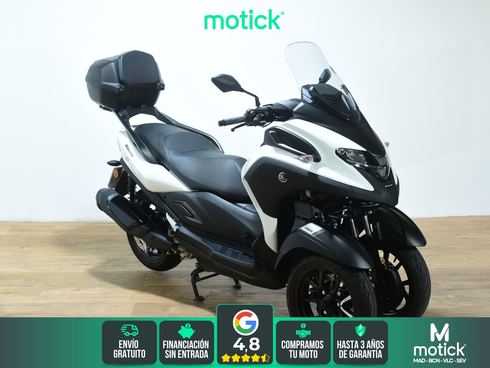 YAMAHA TRICITY 300