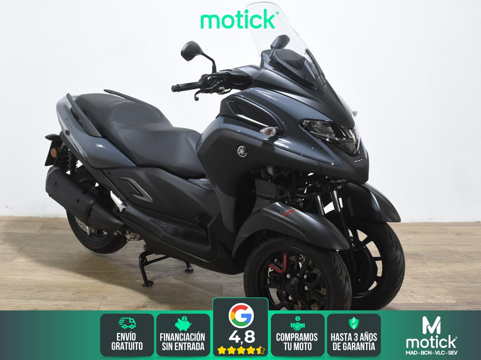 YAMAHA TRICITY 300 (AKRAPOVIC HOMOLOGADO)
