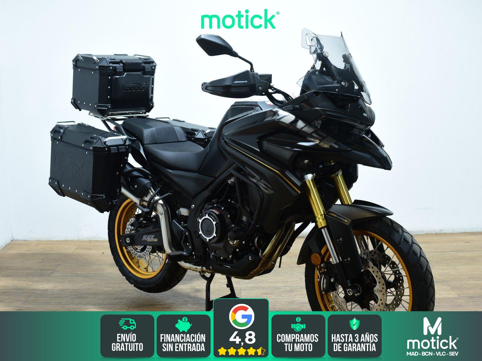 VOGE 525 DSX BLACK KNIGHT (3 MALETAS)